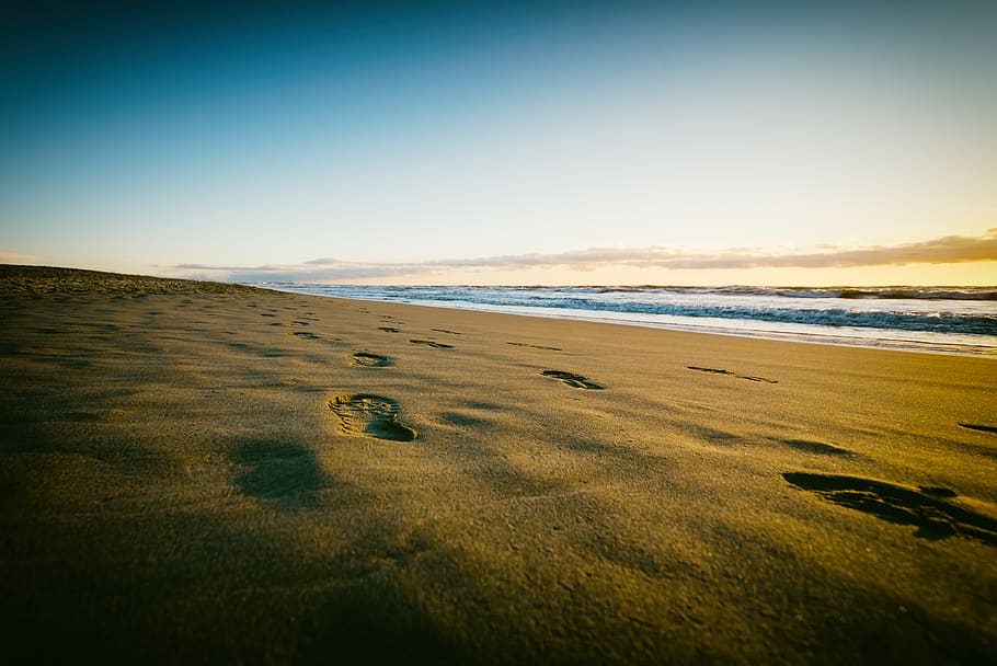 seashore with foot steps, footprint, nature, marina di pietrasanta HD wallpaper