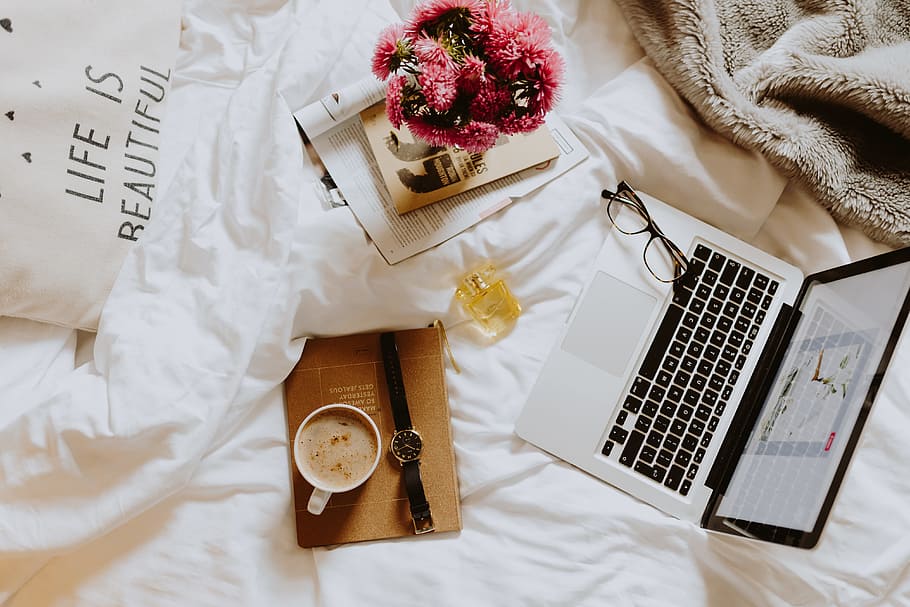 Morning coffee in bed. Working in bed, home office, bed office HD wallpaper