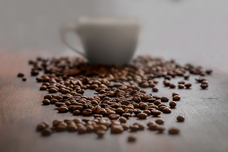 Coffee Beans, aroma, aromatic, beverage, blur, brown, caffeine HD wallpaper