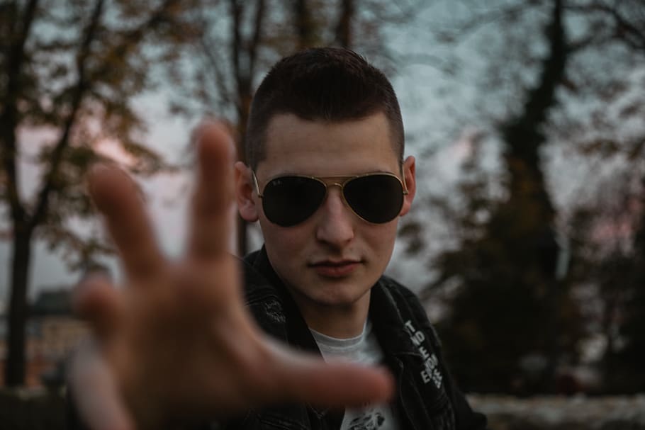 man wearing Ray-Ban Aviators, sunglasses, accessory, accessories HD wallpaper