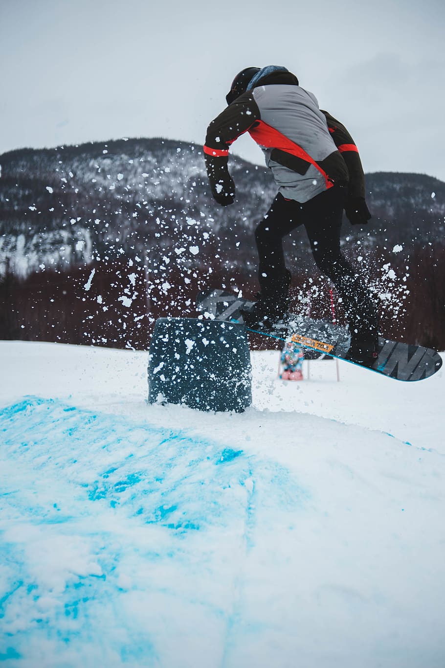 man ice skateboarding, nature, outdoors, person, human, snow, HD wallpaper