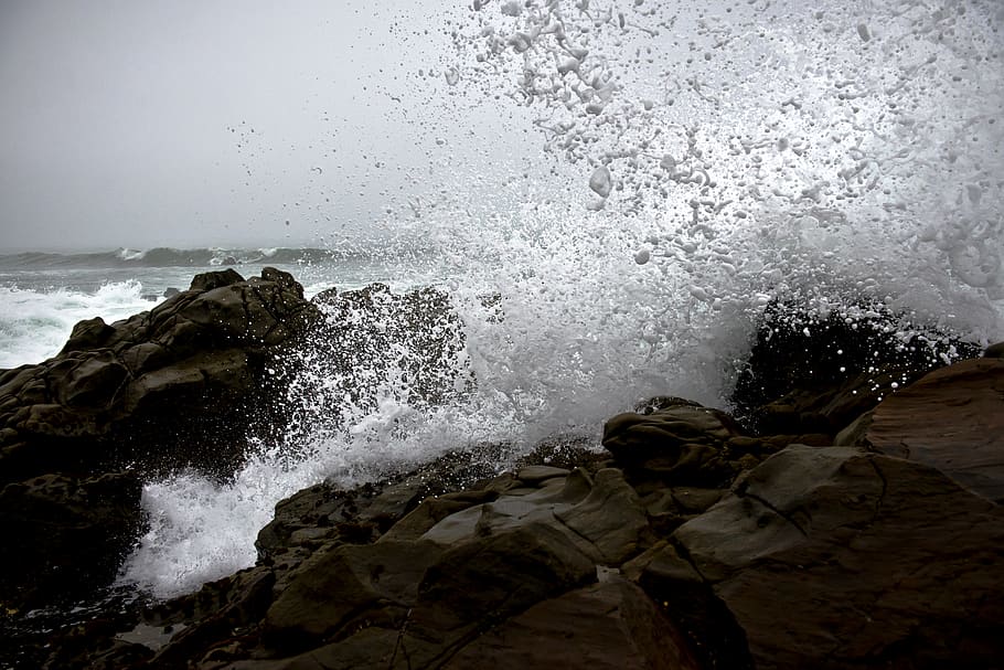 Sea Waves on Rocks, beach, daylight, landscape, motion, nature HD wallpaper