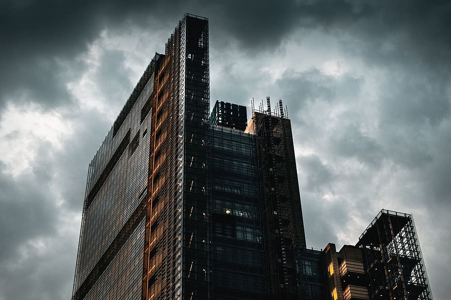 high rise building under gray clouds, office building, city, town HD wallpaper