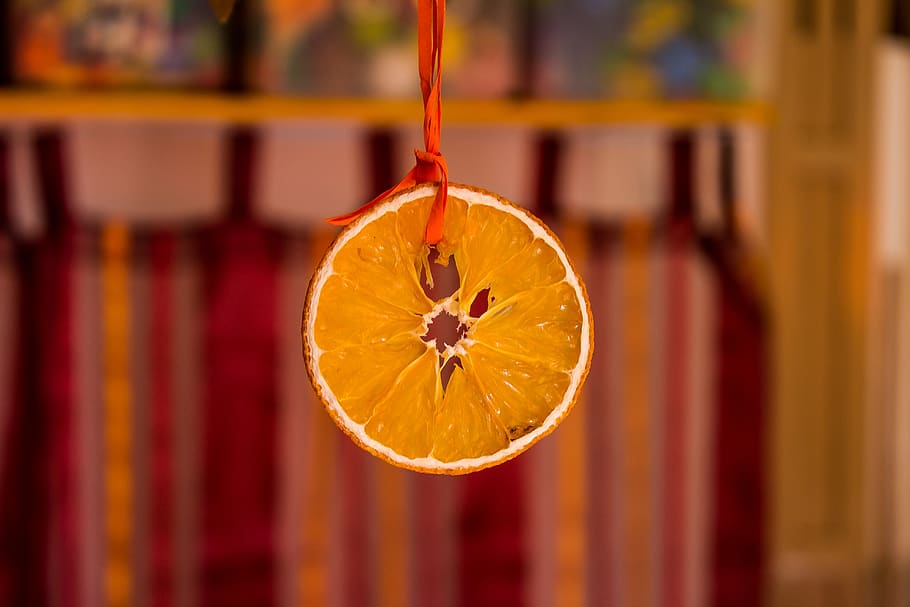 Orange Fruit Hanging, dried, dried fruit, slice, focus on foreground HD wallpaper