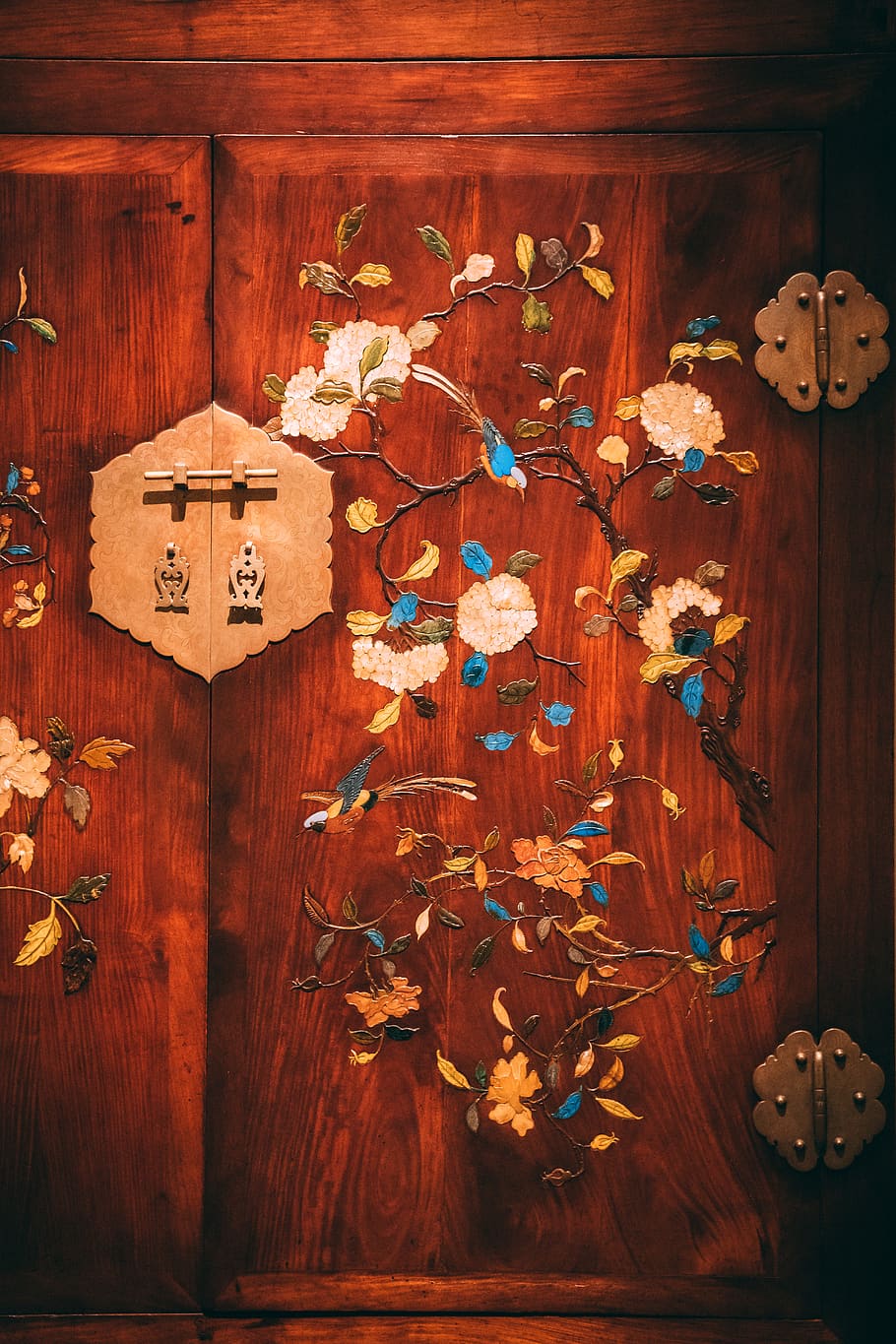 HD wallpaper: plant, leaf, wood, art, rug, hardwood, paper, door, rust, modern art - Wallpaper Flare