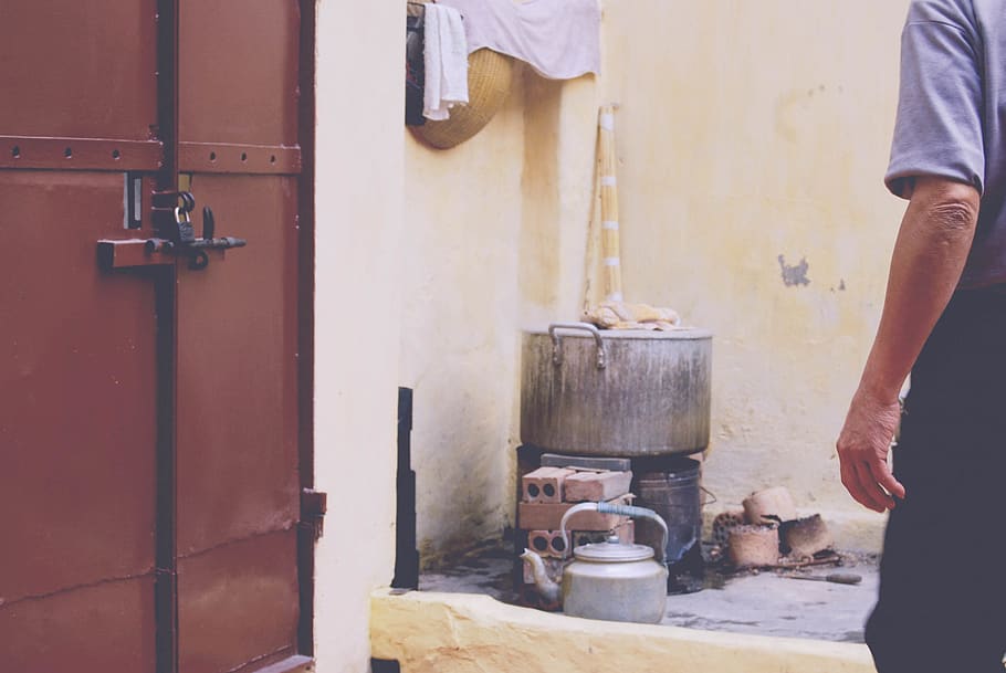 people, man, chef, fireplace, teapots, cook, damage, bricks HD wallpaper