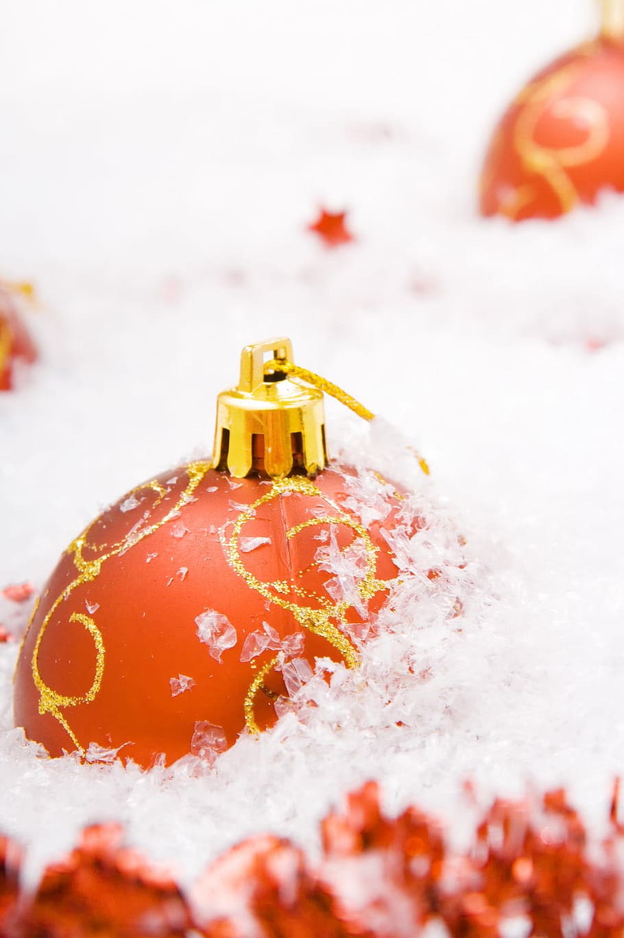 ball, snow, shine, isolated, wallpaper, decoration, fun, white HD wallpaper