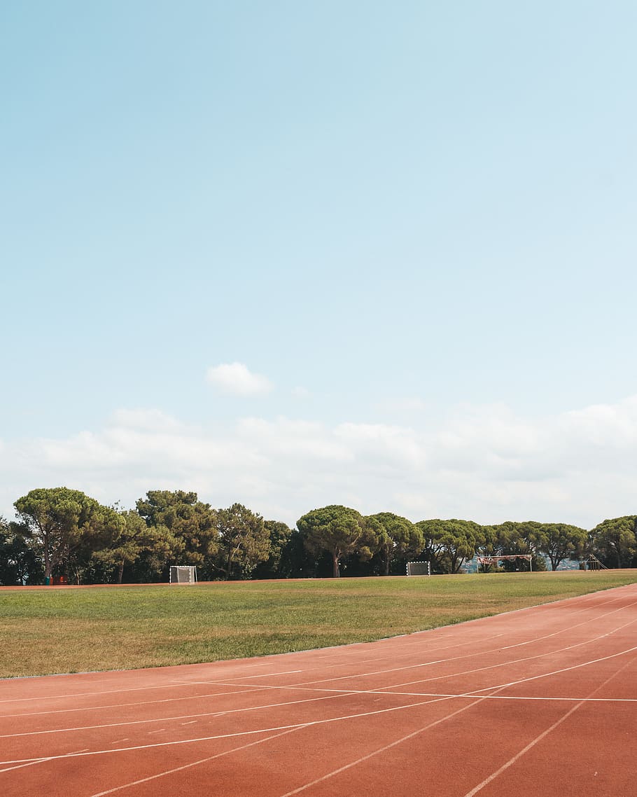Track And Fields, running track, sky, sport, nature, sports track, HD wallpaper