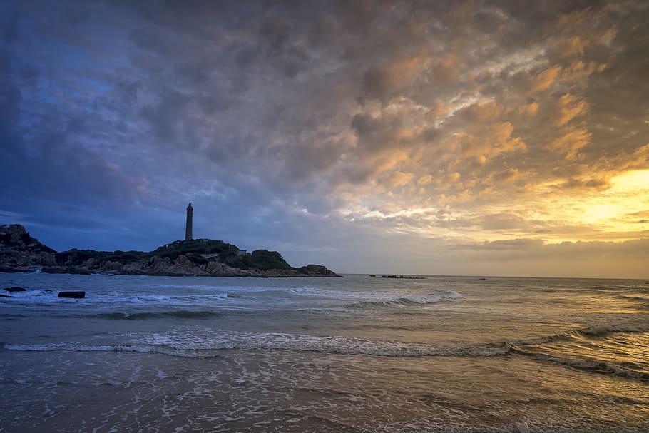 Seashore Under Cloudy Sky, background, backlit, beach, clouds HD wallpaper