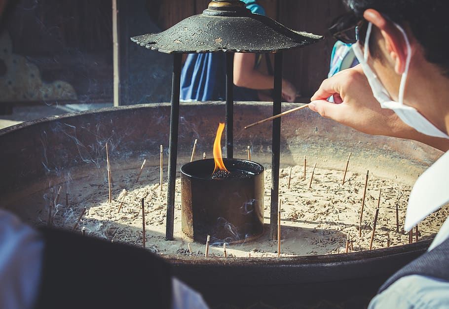 fire, temple, japan, incense, spirit, spiritual, real people HD wallpaper