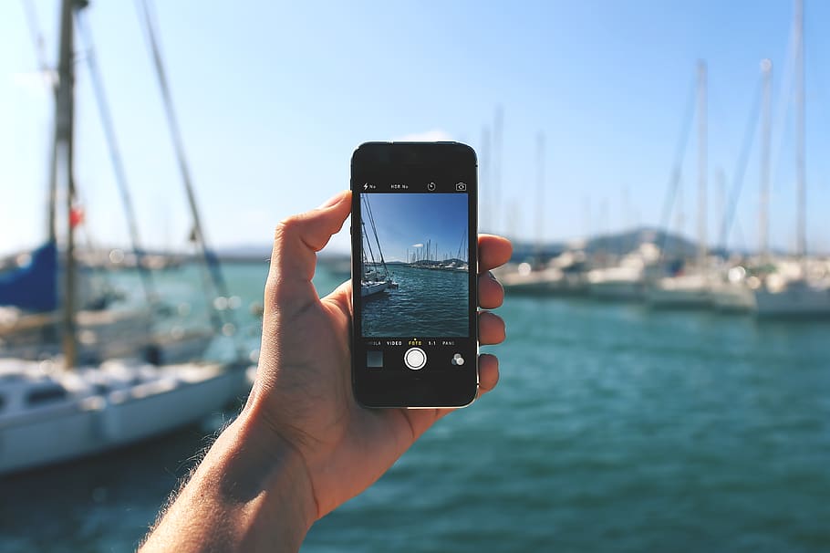 Person Holding Space Gray Iphone 5s, boat, cellphone, close-up, HD wallpaper