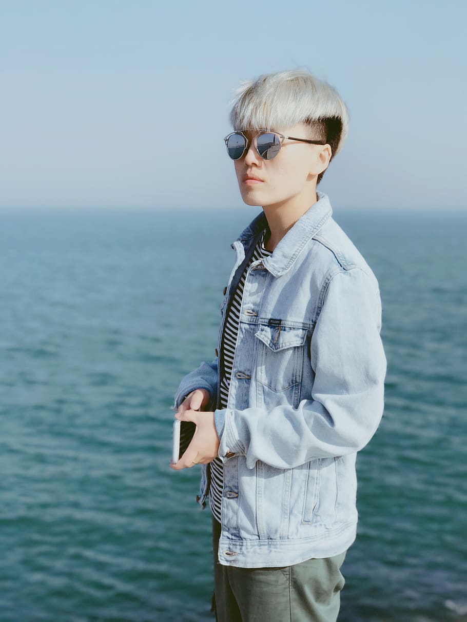one person, water, glasses, standing, sea, horizon over water HD wallpaper