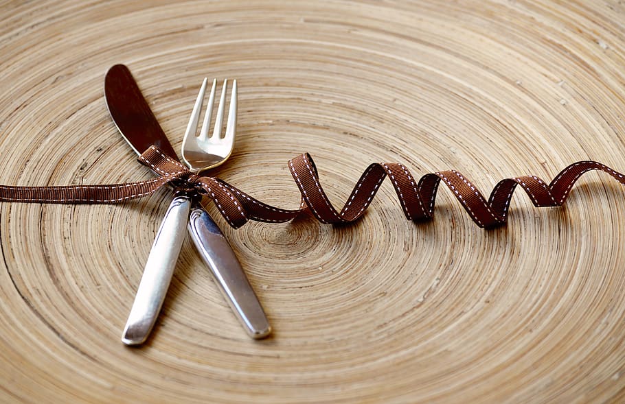 cutlery, knife, fork, invitation, eat, celebration, loop, gift tape HD wallpaper