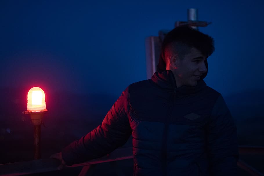 one person, waist up, illuminated, night, young adult, lifestyles HD wallpaper