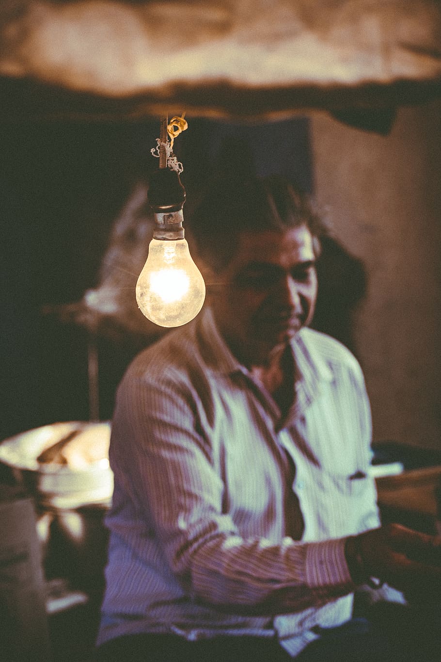 light, person, human, lightbulb, finger, stage, hair, musical instrument HD wallpaper