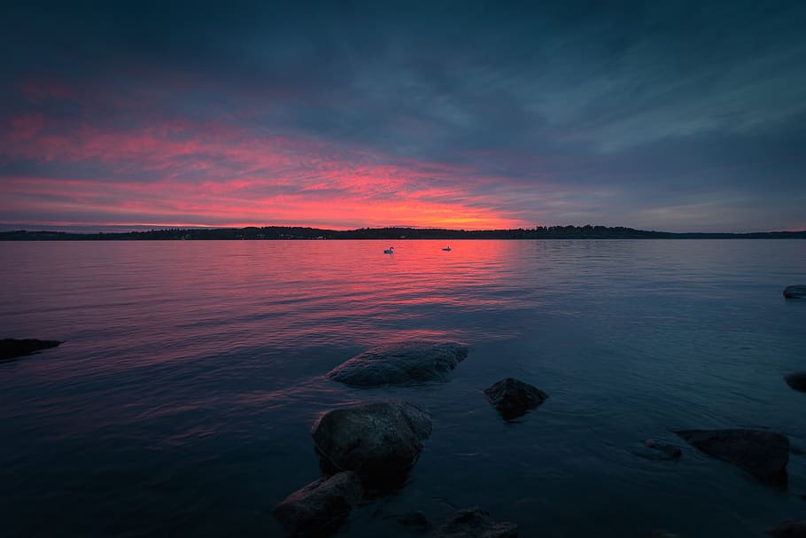 sunset, dusk, sky, clouds, ocean, sea, lake, water, rocks, landscape HD wallpaper