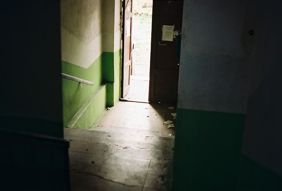 brown metal door, ukraine, zaporizhzhia, city, corridor, light HD wallpaper