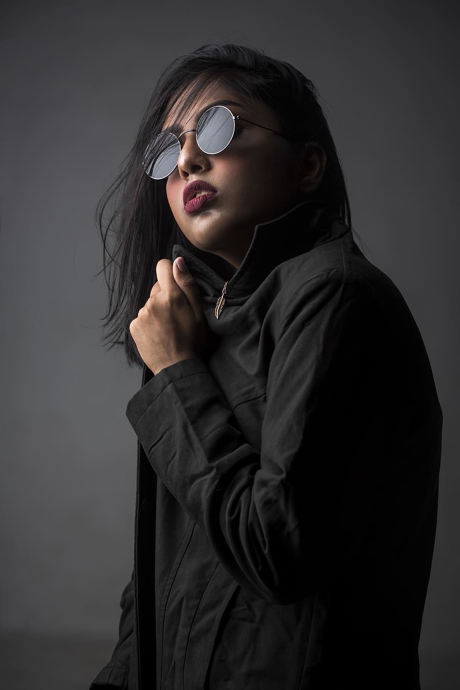 Woman Posing for Photo Shoot, beautiful, black, close-up, facial expression, HD wallpaper