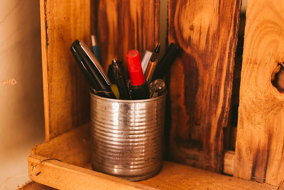 Selective Focus Photography of Pens in Silver Can, container HD wallpaper