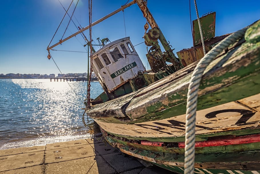 shipwreck, boat, rust, sea, old, sky, stranded, abandoned, water HD wallpaper