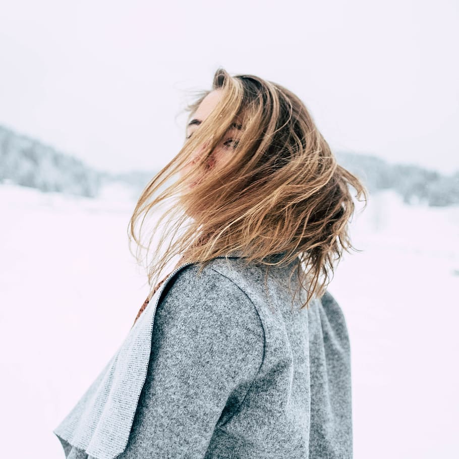 beautiful, woman, pose, wind, portrait, snow, mountains, girl HD wallpaper