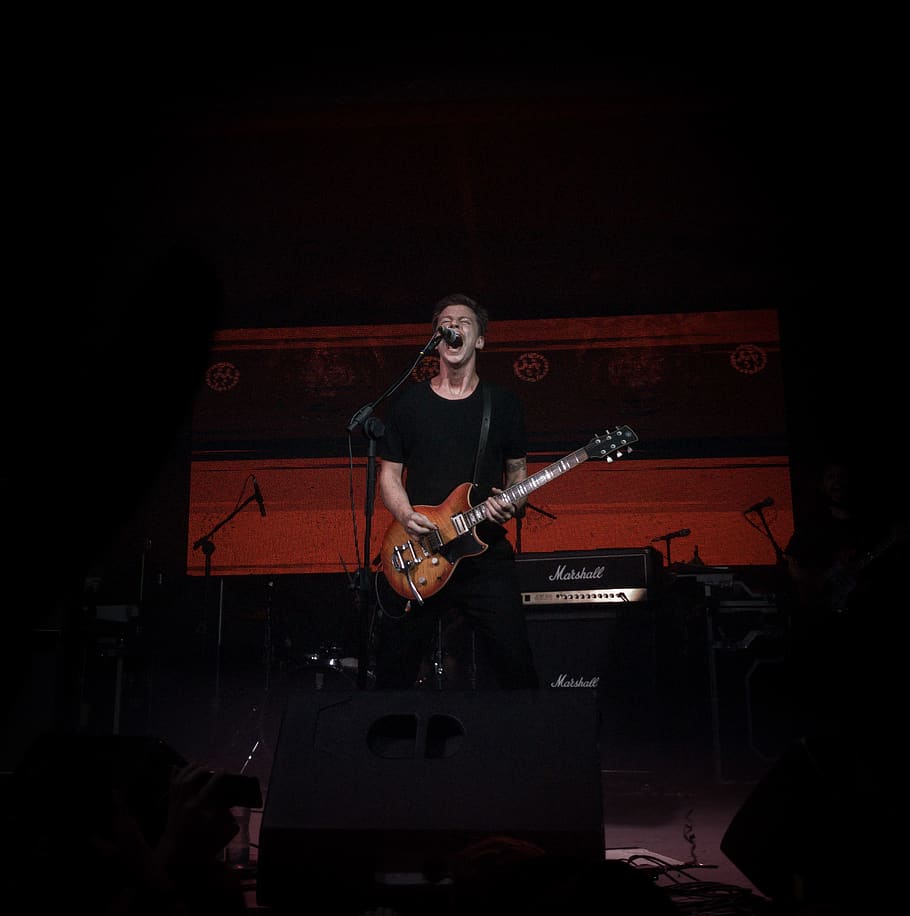 music, scream, dark, darkness, sound, vocalist, sing, concert HD wallpaper