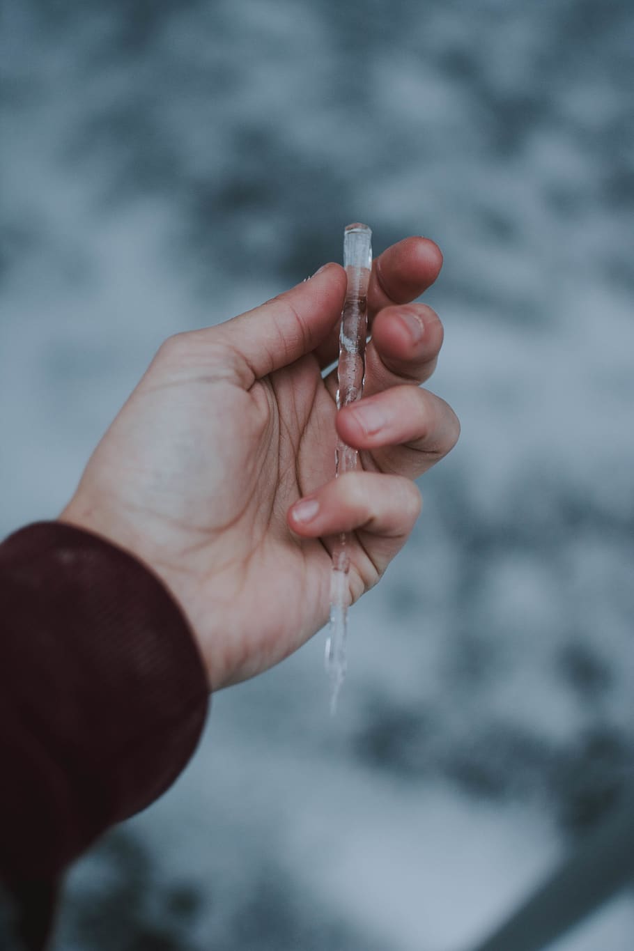 person holding ice, human, finger, austria, linz, hand, injection HD wallpaper