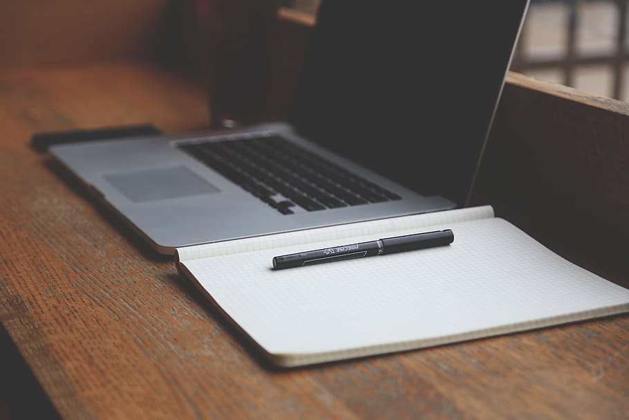 macbook, laptop, computer, technology, notepad, pen, business HD wallpaper