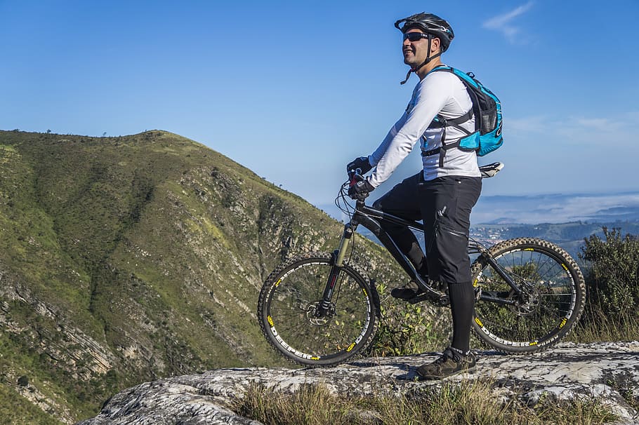 Man With White Shirt Riding Abicycle on a Mountain, active, adventure HD wallpaper