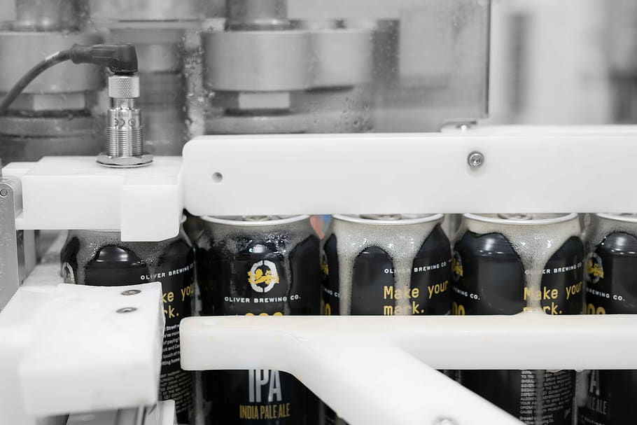 IPA beer cans, shelf, drink, beverage, alcohol, stout, tap, brewery HD wallpaper