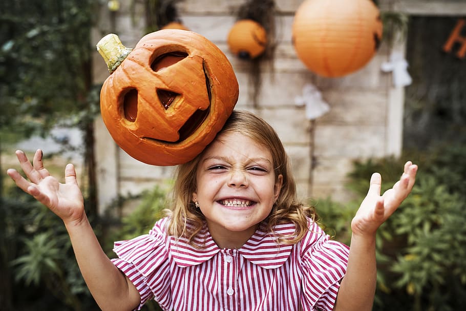 Orange Pumpkin on Girl's Head, activity, autumn, blond, blur HD wallpaper
