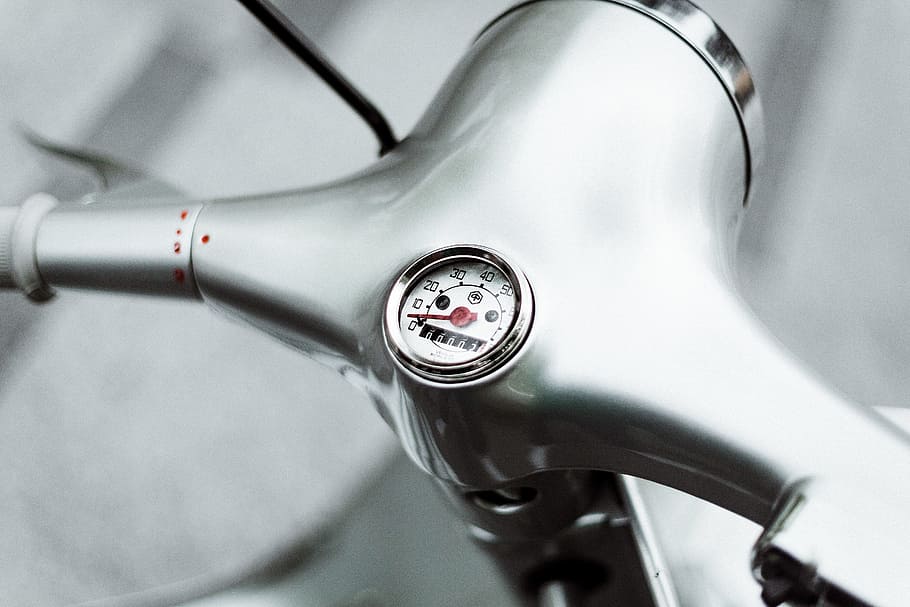 Close-Up Photo of Motorcycle Gauge, analog, chrome, classic, mileage, HD wallpaper