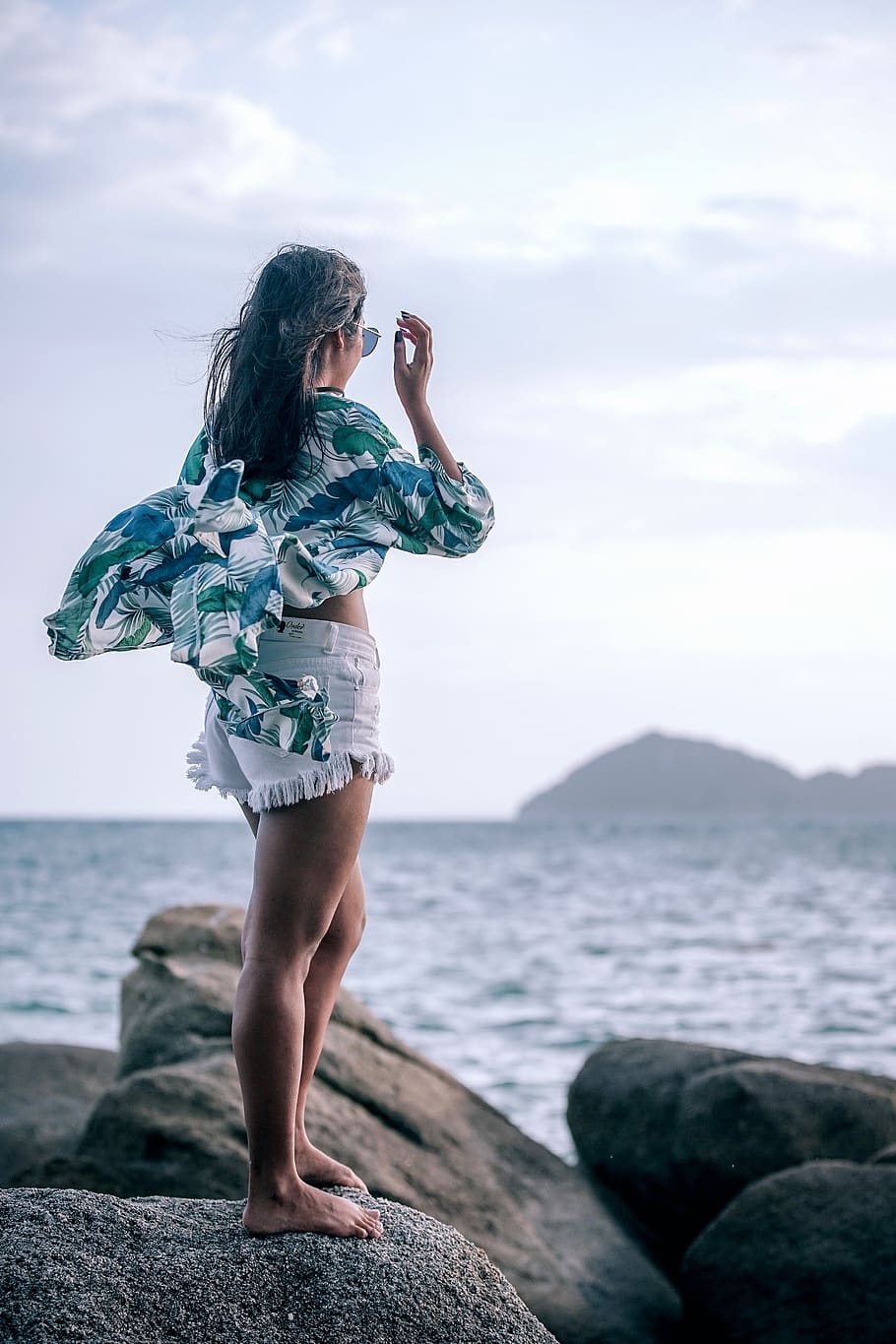 barefoot, beach, beautiful, clouds, enjoying, female, horizon HD wallpaper