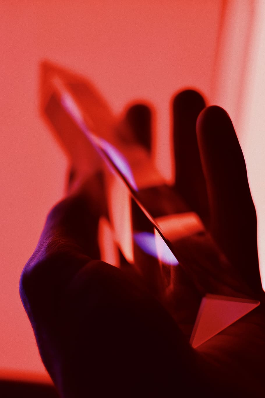 gold ingot, hand, holding, one person, human hand, human body part HD wallpaper