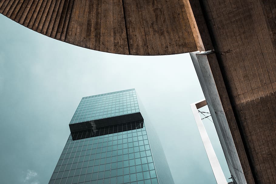 Low-angle Photo of Curtain Building Under White Sky, architectural design HD wallpaper