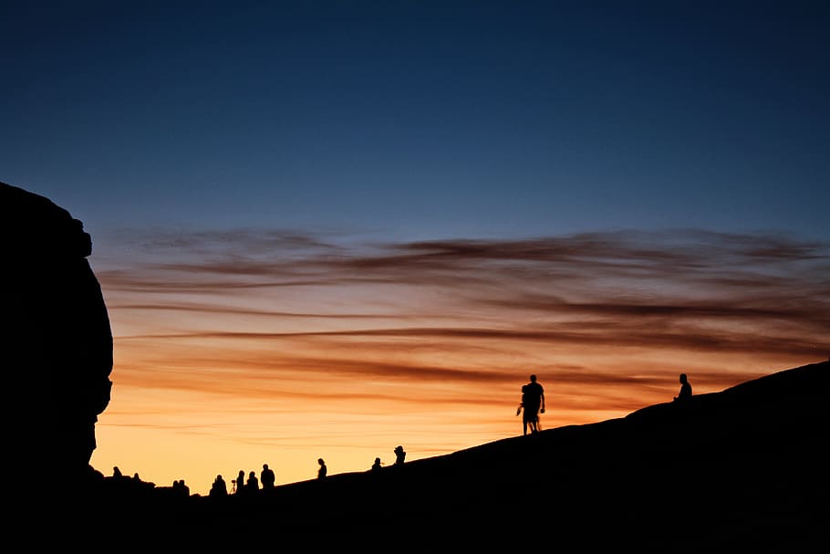 Silhouette of People Walking on Mountain during Golden Hour, clouds HD wallpaper