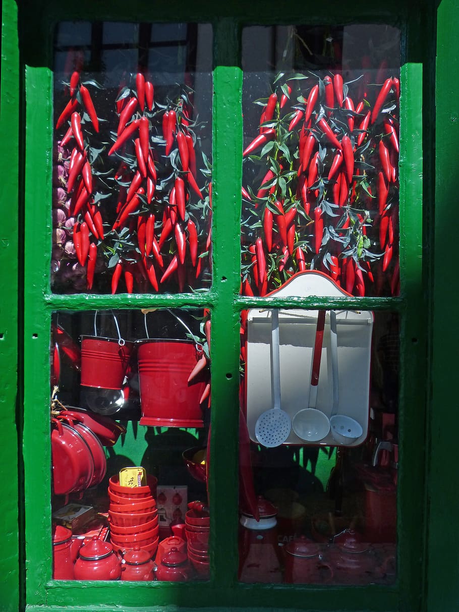 showcase, red, peppers, old, vintage, shop, trade, window, large group of objects HD wallpaper