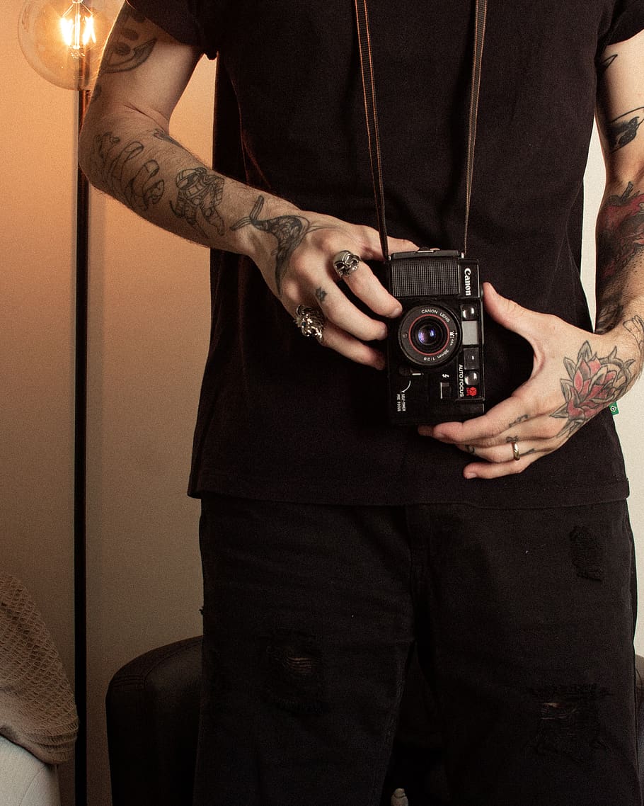 man with black film camera, skin, tattoo, person, human, electronics, HD wallpaper