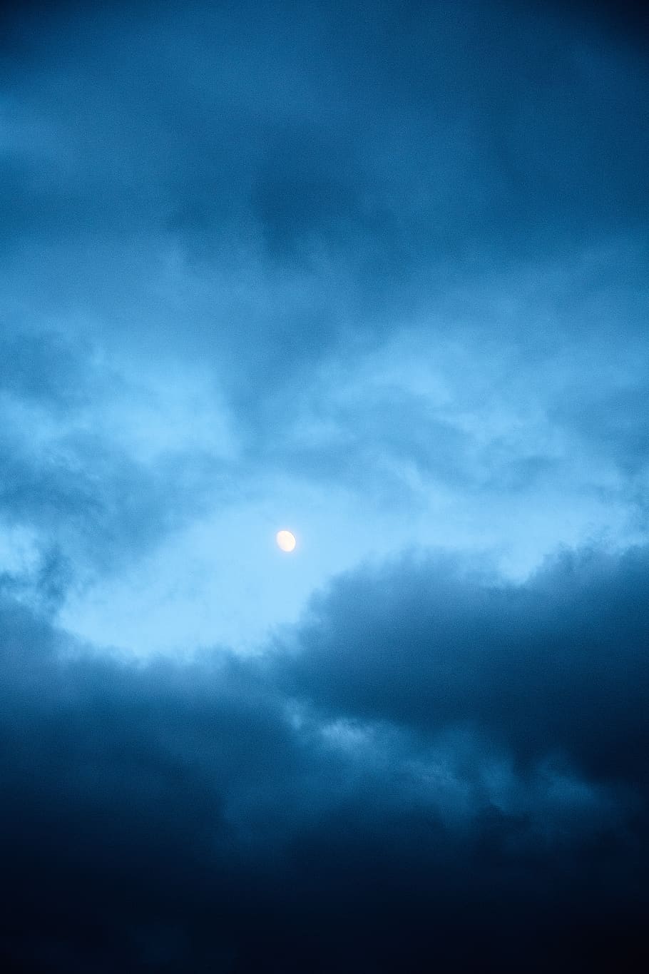 blue, moon, sky, cloud - sky, beauty in nature, scenics - nature HD wallpaper