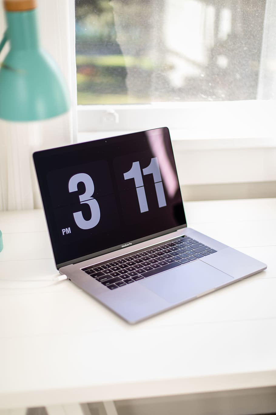 flip clock for macbook air