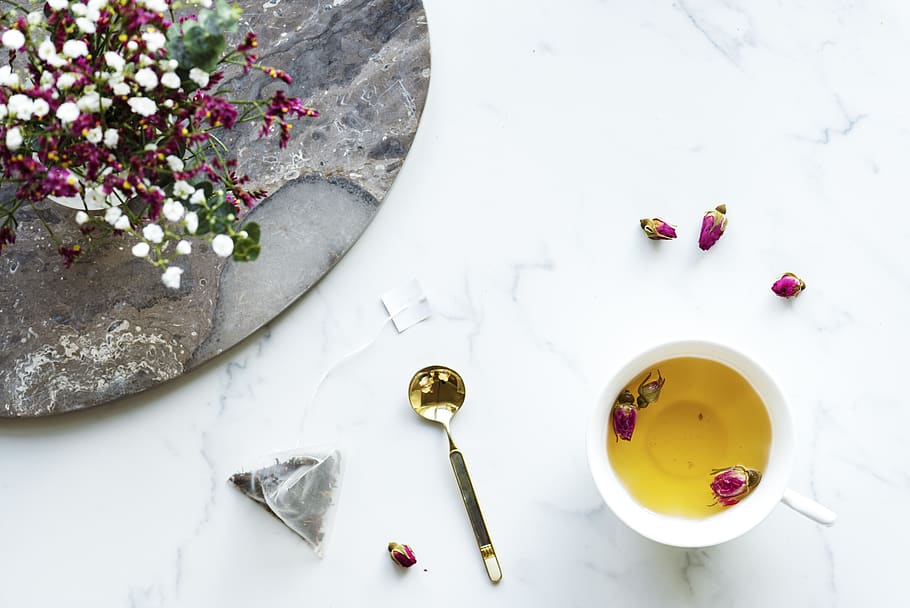 Teacup With Petals , beverage, drink, flora, flowers, mug, plant HD wallpaper