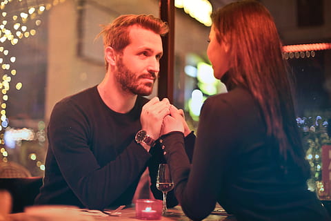 romantic, dinner, couple, holding, hands, woman, female, restaurant HD wallpaper