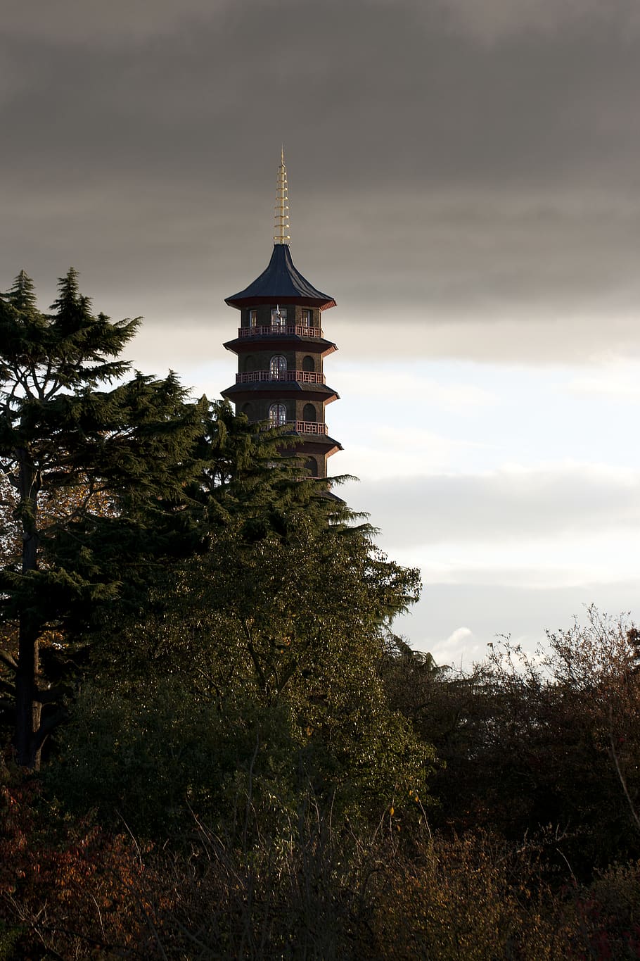 agoda temple, architecture, building, spire, steeple, tower, london HD wallpaper