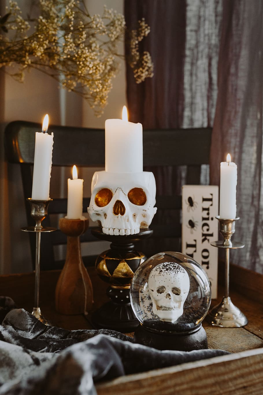 Halloween Decorations & Candles, autumn, fall, skull, horror HD wallpaper