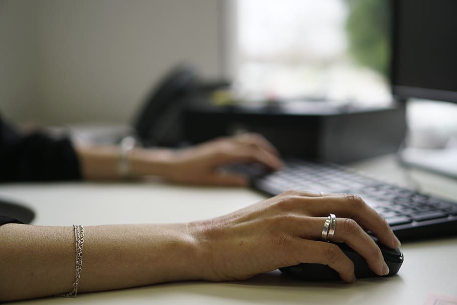 office, keyboard, hand, work, working, typing, hands, table HD wallpaper