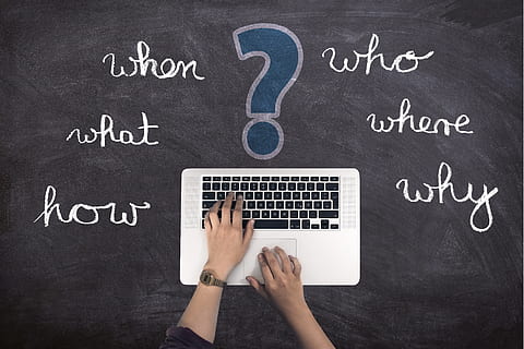 questions, laptop, hand, write, blog, who, what, how, why, where HD wallpaper