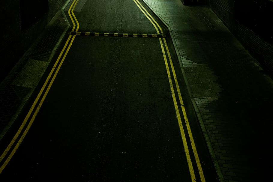 empty road, tarmac, asphalt, town, urban, street, city, building HD wallpaper