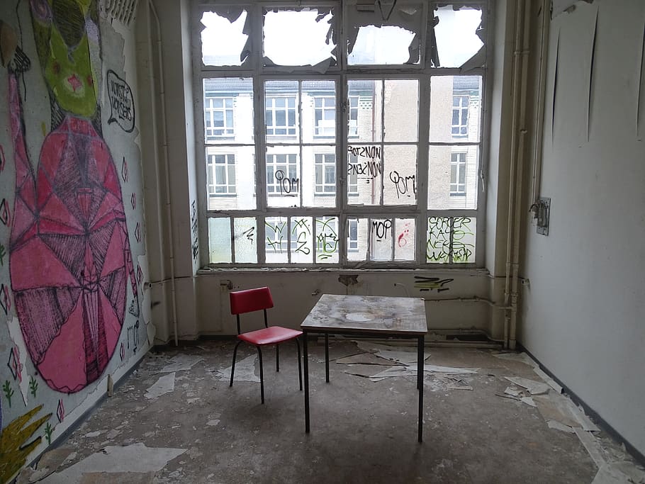 germany, berlin, lichtenberg, chair, streetart, graffiti, window, HD wallpaper
