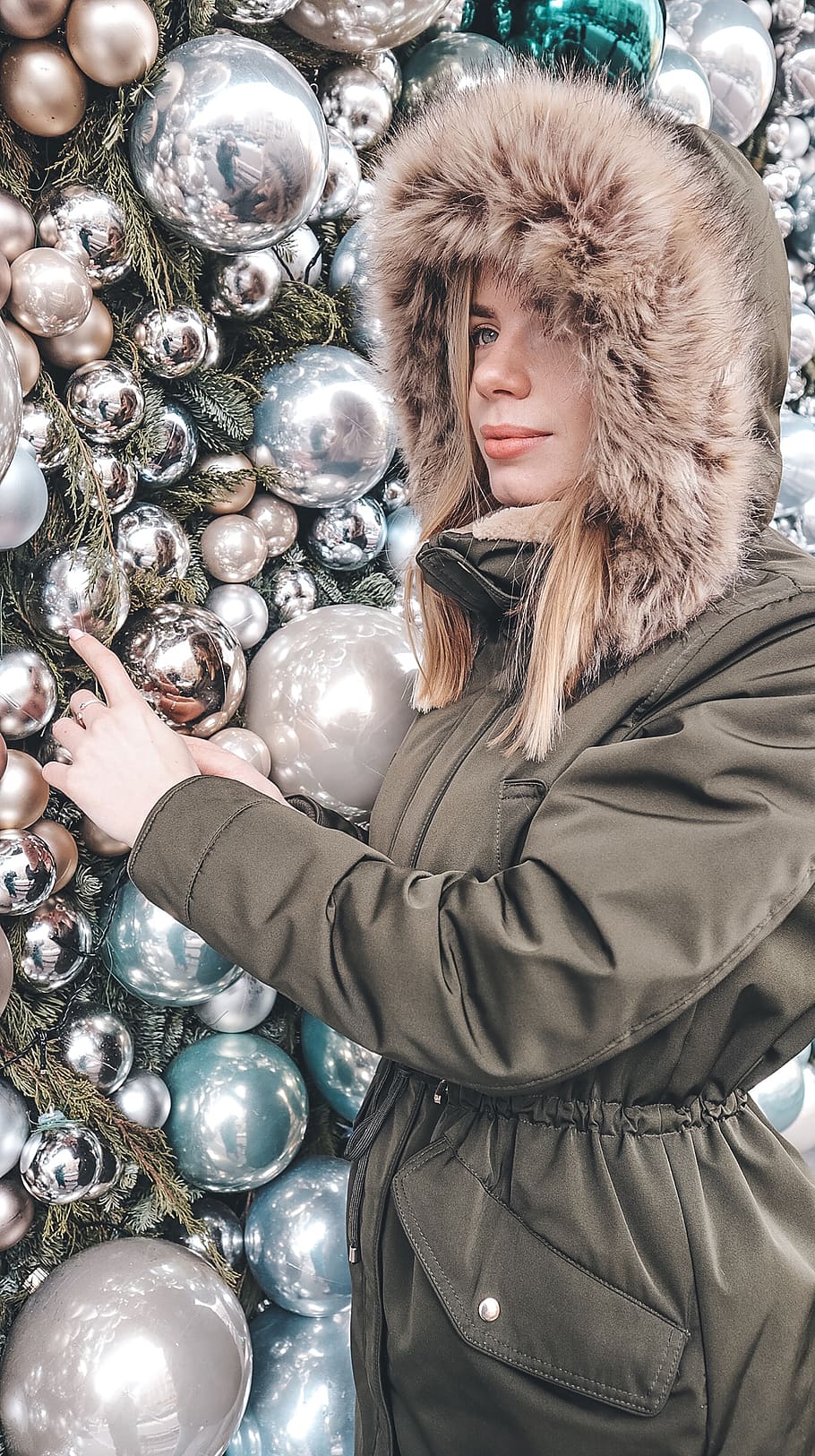 sphere, ball, human, person, kiev, milk bar — ул. шота руставели HD wallpaper