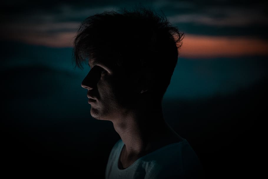 man in white top, person, human, back, hair, silhouette, apparel HD wallpaper